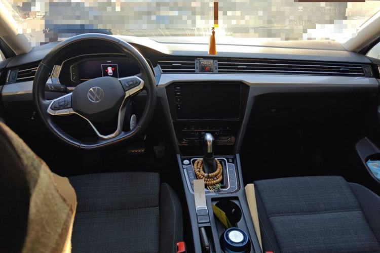Used Volkswagen Variant 2021 2.0T Comfort Edition Center Console