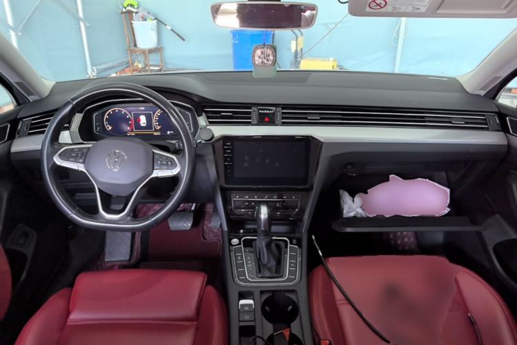 Used Volkswagen Variant 2021 2.0T Comfort Edition Center Console