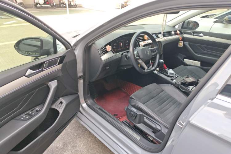 Used Volkswagen Variant 2021 2.0T Comfort Edition Driver Seat
