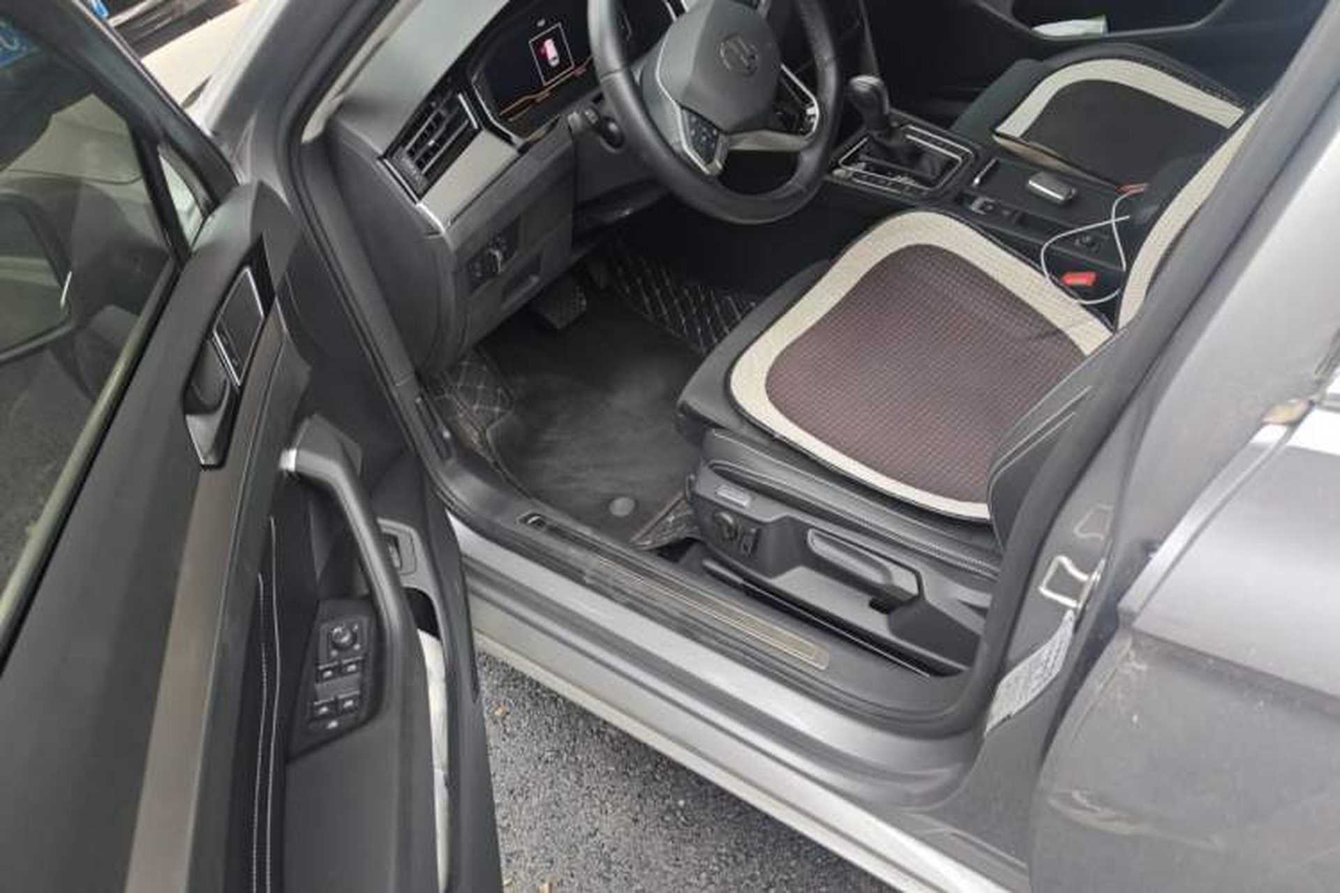 Used Volkswagen Variant 2021 2.0T Comfort Edition Driver Seat