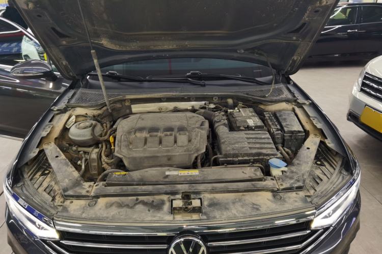 Used Volkswagen Variant 2021 2.0T Comfort Edition Engine Bay