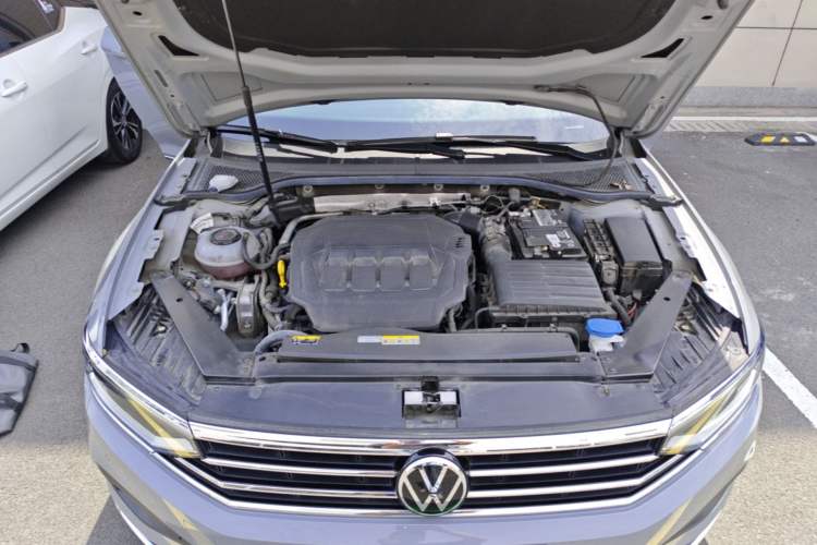 Used Volkswagen Variant 2021 2.0T Comfort Edition Engine Bay