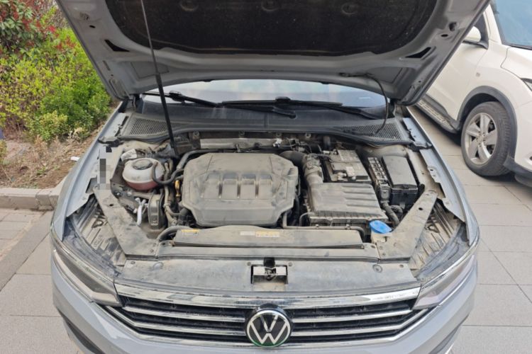 Used Volkswagen Variant 2021 2.0T Comfort Edition Engine Bay