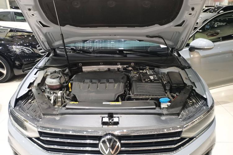 Used Volkswagen Variant 2021 2.0T Comfort Edition Engine Bay