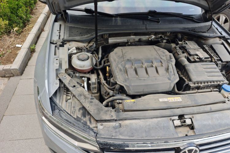 Used Volkswagen Variant 2021 2.0T Comfort Edition Engine Bay Right