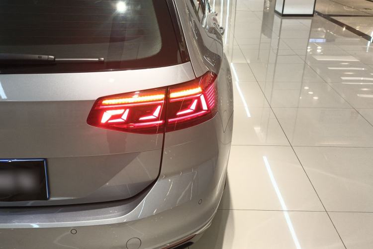 Used Volkswagen Variant 2021 2.0T Comfort Edition Exterior 3