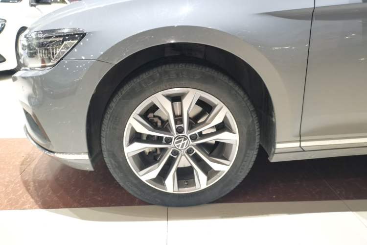Used Volkswagen Variant 2021 2.0T Comfort Edition Exterior 4