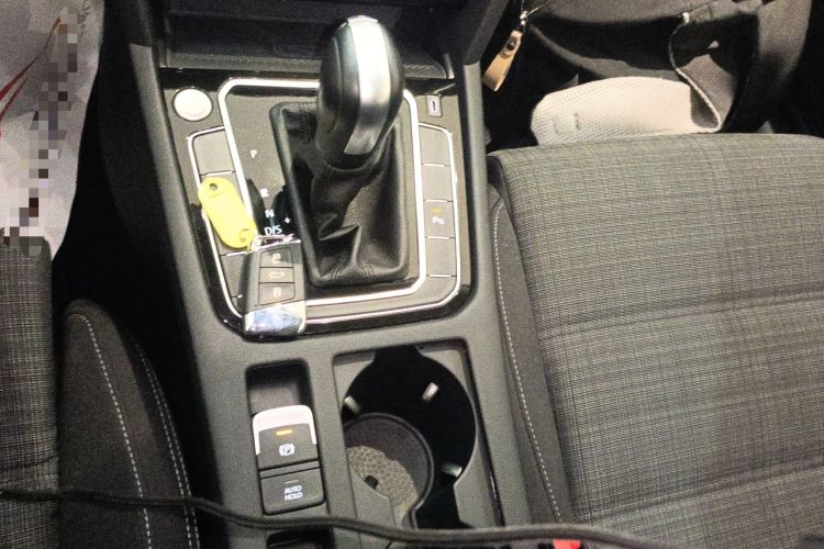 Used Volkswagen Variant 2021 2.0T Comfort Edition Gear Lever