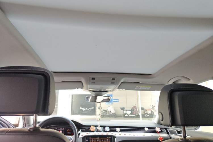 Used Volkswagen Variant 2021 2.0T Comfort Edition Headliner