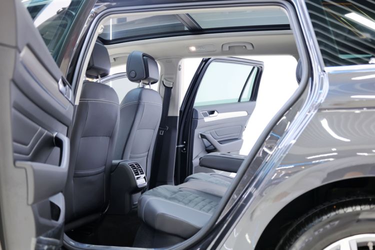 Used Volkswagen Variant 2021 2.0T Comfort Edition Interior 1