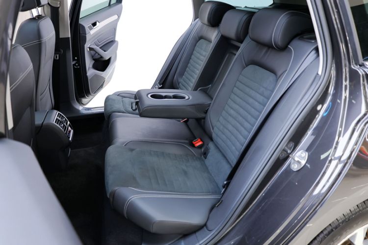 Used Volkswagen Variant 2021 2.0T Comfort Edition Interior 11