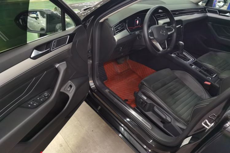 Used Volkswagen Variant 2021 2.0T Comfort Edition Interior 3