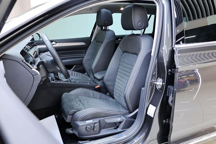 Used Volkswagen Variant 2021 2.0T Comfort Edition Interior 3