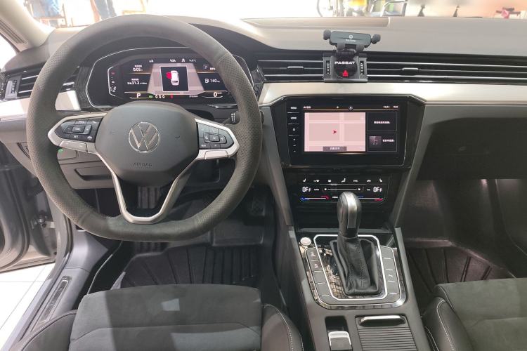 Used Volkswagen Variant 2021 2.0T Comfort Edition Interior 4