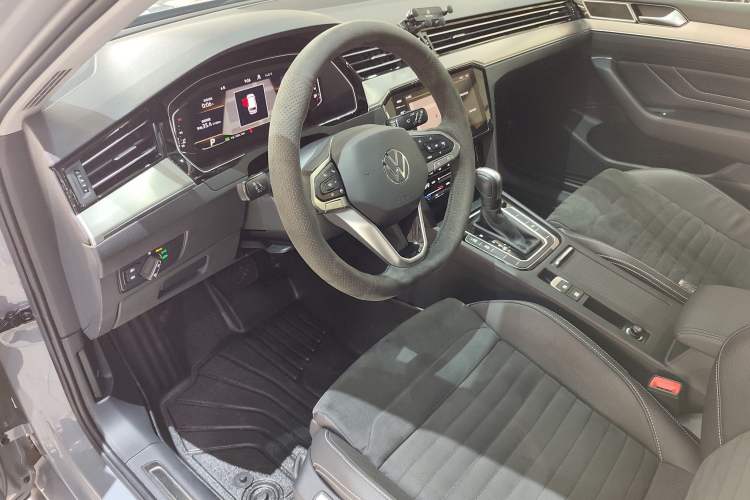 Used Volkswagen Variant 2021 2.0T Comfort Edition Interior 7