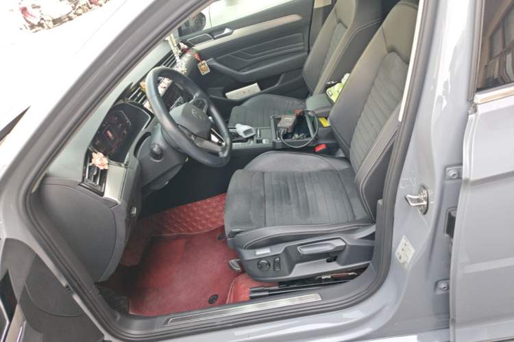 Used Volkswagen Variant 2021 2.0T Comfort Edition Left Front Seat