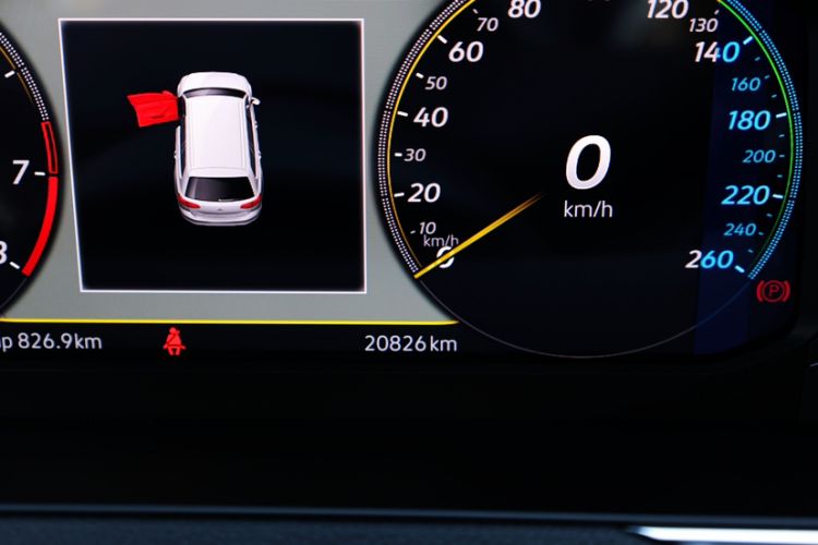 Used Volkswagen Variant 2021 2.0T Comfort Edition Odometer Close Up