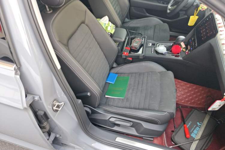 Used Volkswagen Variant 2021 2.0T Comfort Edition Right Front Seat
