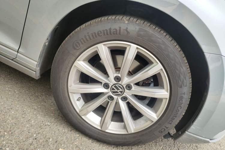 Used Volkswagen Variant 2021 2.0T Comfort Edition Right Front Wheel Hub