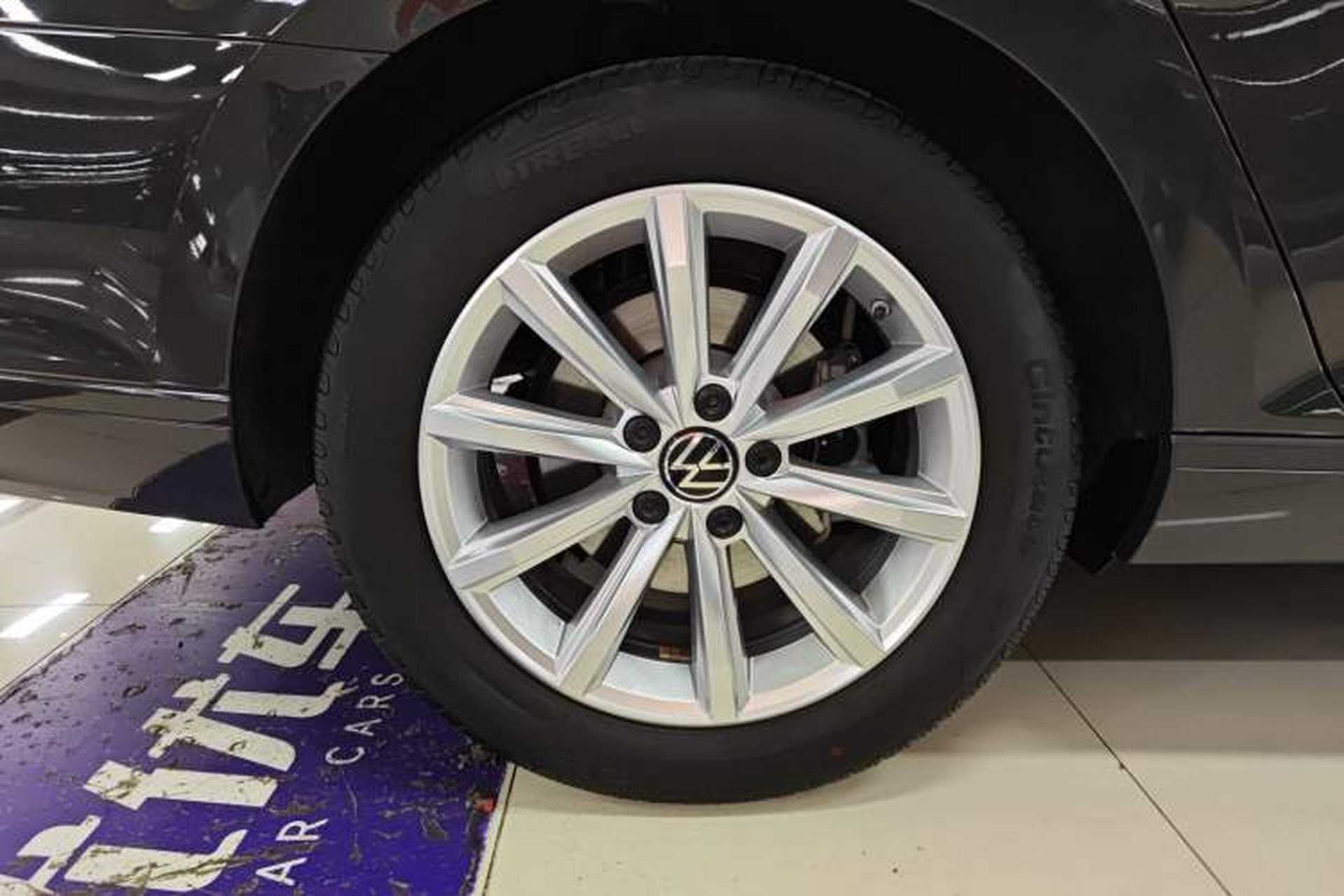 Used Volkswagen Variant 2021 2.0T Comfort Edition Right Rear Wheel Hub