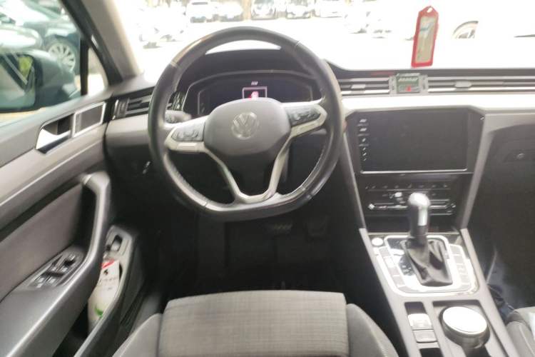 Used Volkswagen Variant 2021 2.0T Comfort Edition Steering Wheel