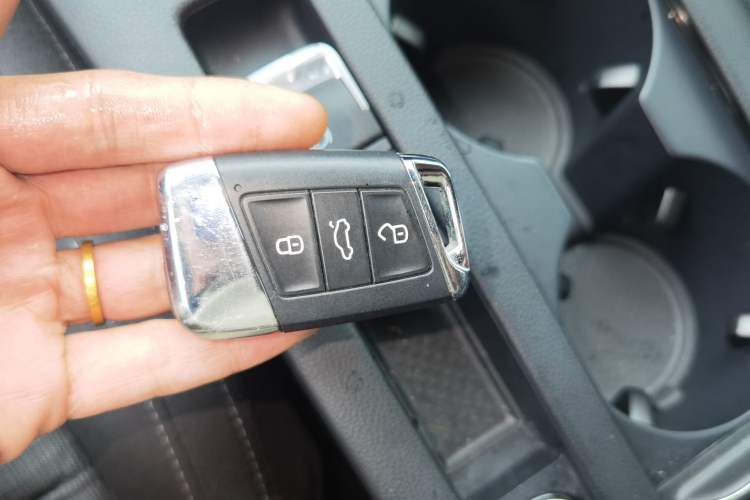 Used Volkswagen Variant 2021 2.0T Comfort Edition Vehicle Key