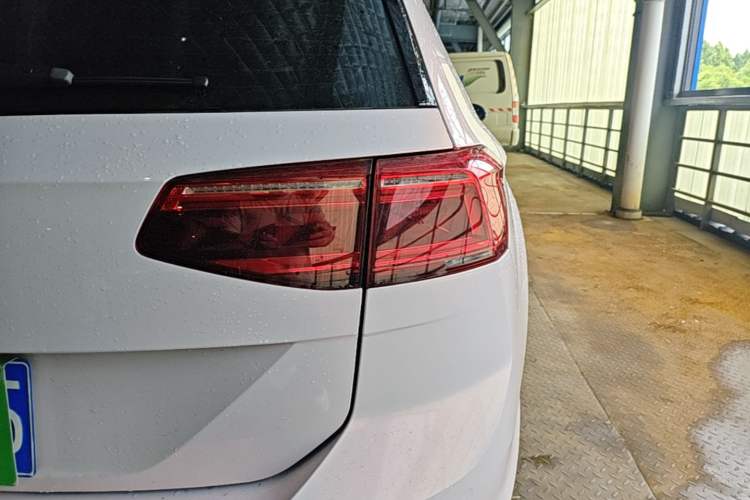 Used Volkswagen Variant 2021 2.0T Comfort Edition Exterior 3
