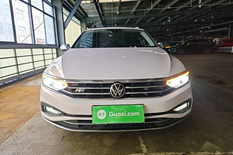 Used Volkswagen Variant 2021 2.0T Comfort Edition Front