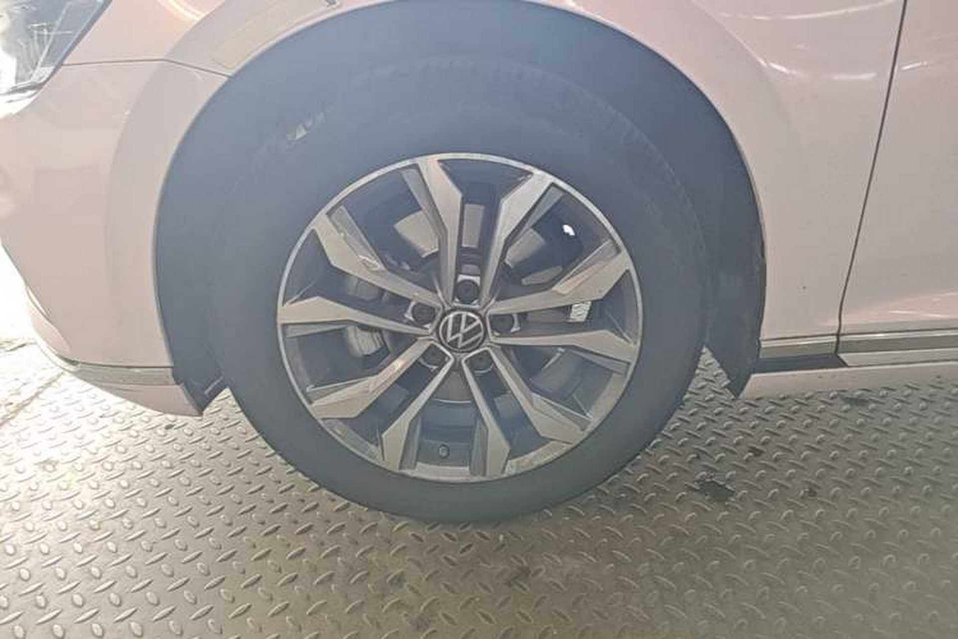 Used Volkswagen Variant 2021 2.0T Comfort Edition Left Front Wheel Hub