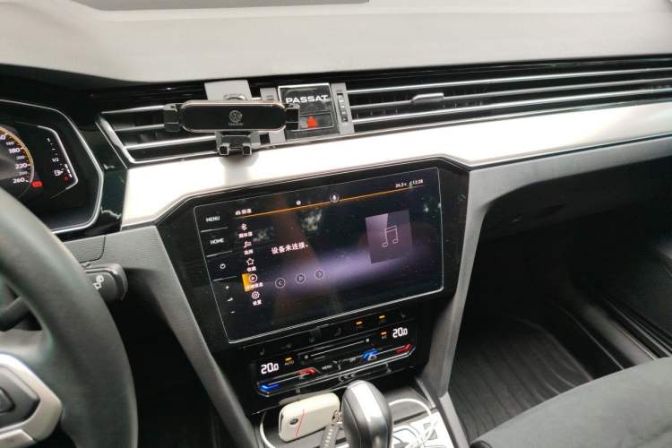 Used Volkswagen Variant 2021 2.0T Comfort Edition Audio And AC Panel