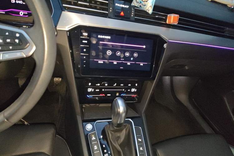 Used Volkswagen Variant 2021 2.0T Longitudinal Version Audio And AC Panel
