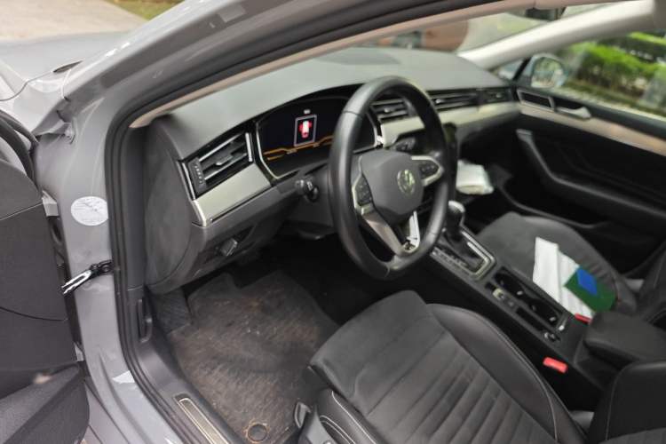 Used Volkswagen Variant 2021 2.0T Comfort Edition Driver Seat
