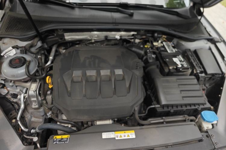 Used Volkswagen Variant 2021 2.0T Comfort Edition Engine Bay