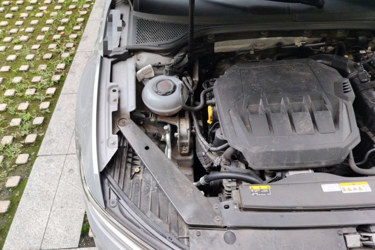 Used Volkswagen Variant 2021 2.0T Comfort Edition Engine Bay Right