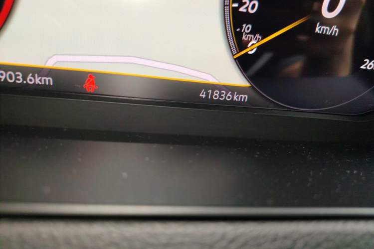 Used Volkswagen Variant 2021 2.0T Comfort Edition Odometer Close Up