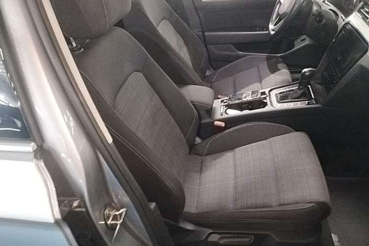 Used Volkswagen Variant 2021 2.0T Comfort Edition Right Front Seat