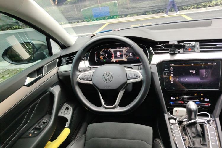 Used Volkswagen Variant 2021 2.0T Comfort Edition Steering Wheel