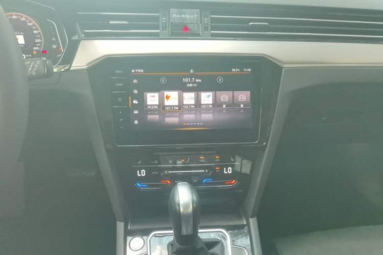 Used Volkswagen Variant 2021 2.0T Comfort Edition Audio And AC Panel