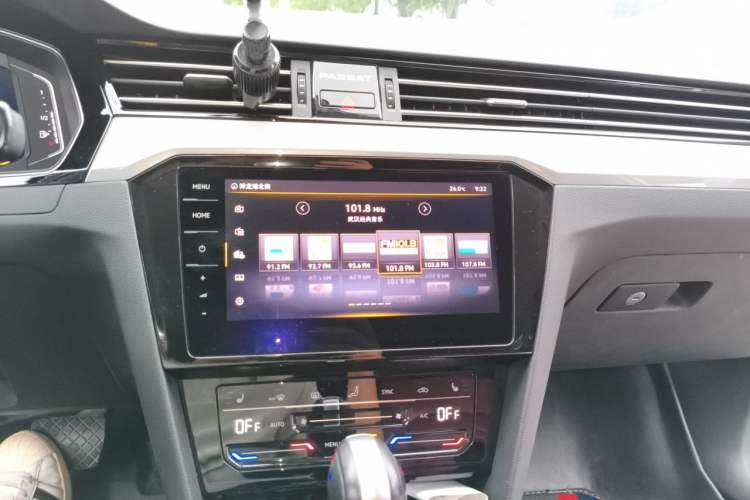 Used Volkswagen Variant 2021 2.0T Comfort Edition Audio And AC Panel