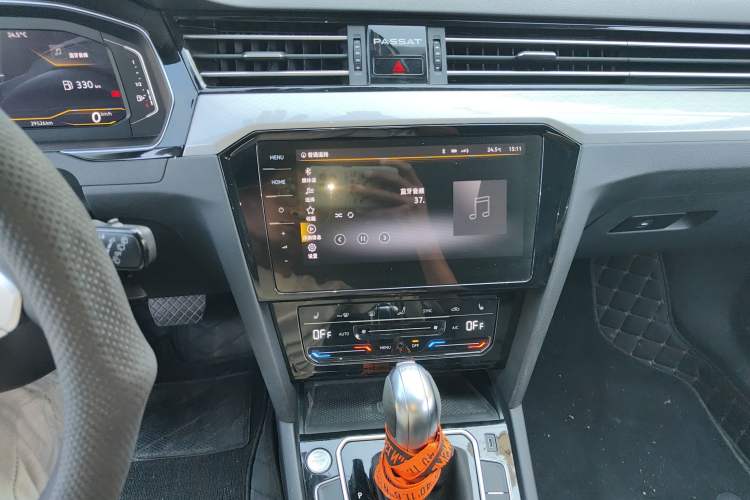 Used Volkswagen Variant 2021 2.0T Comfort Edition Audio And AC Panel