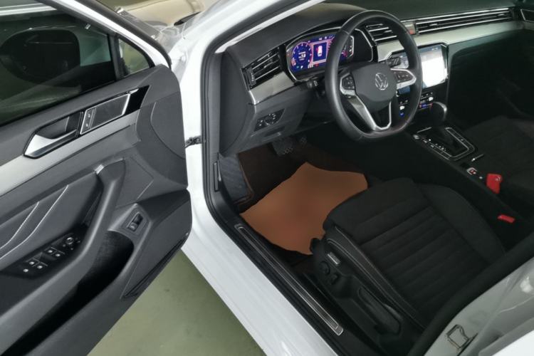 Used Volkswagen Variant 2021 2.0T Comfort Edition Driver Seat