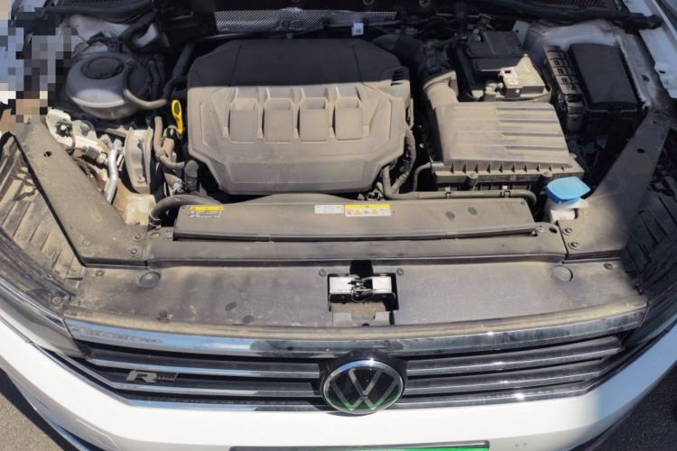 Used Volkswagen Variant 2021 2.0T Comfort Edition Engine Bay