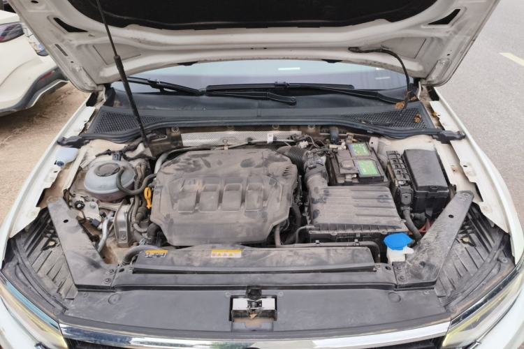 Used Volkswagen Variant 2021 2.0T Comfort Edition Engine Bay