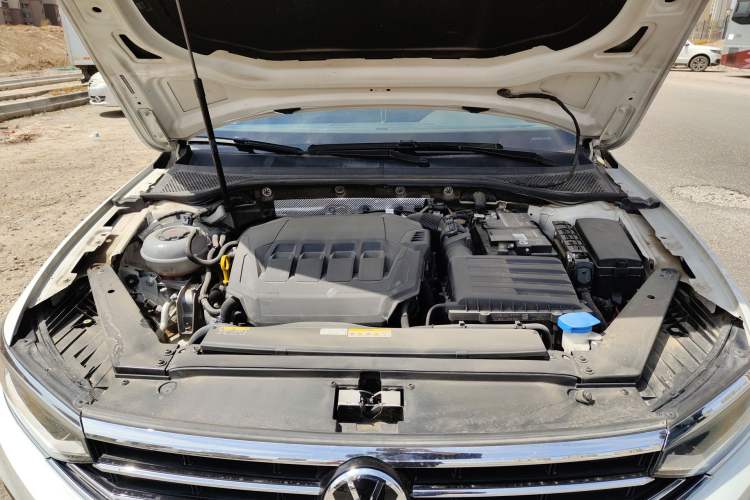 Used Volkswagen Variant 2021 2.0T Comfort Edition Engine Bay