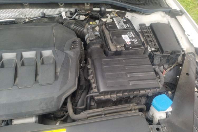 Used Volkswagen Variant 2021 2.0T Comfort Edition Engine Bay Left