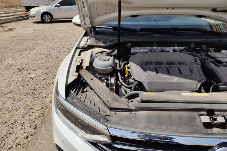 Used Volkswagen Variant 2021 2.0T Comfort Edition Engine Bay Right