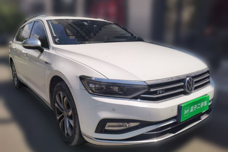 Used Volkswagen Variant 2021 2.0T Comfort Edition Front Right 45 Deg
