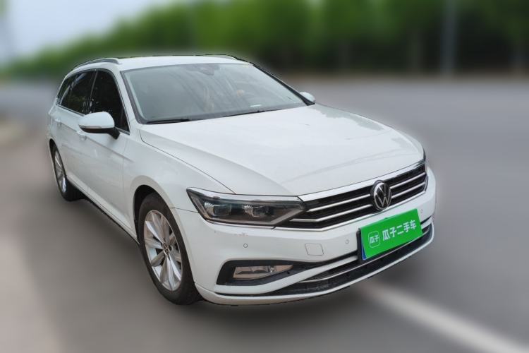 Used Volkswagen Variant 2021 2.0T Comfort Edition Front Right 45 Deg