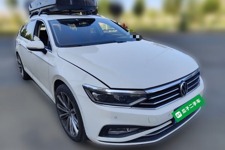 Used Volkswagen Variant 2021 2.0T Comfort Edition Front Right 45 Deg
