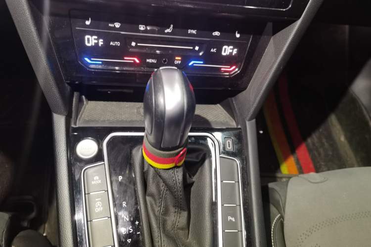 Used Volkswagen Variant 2021 2.0T Comfort Edition Gear Lever